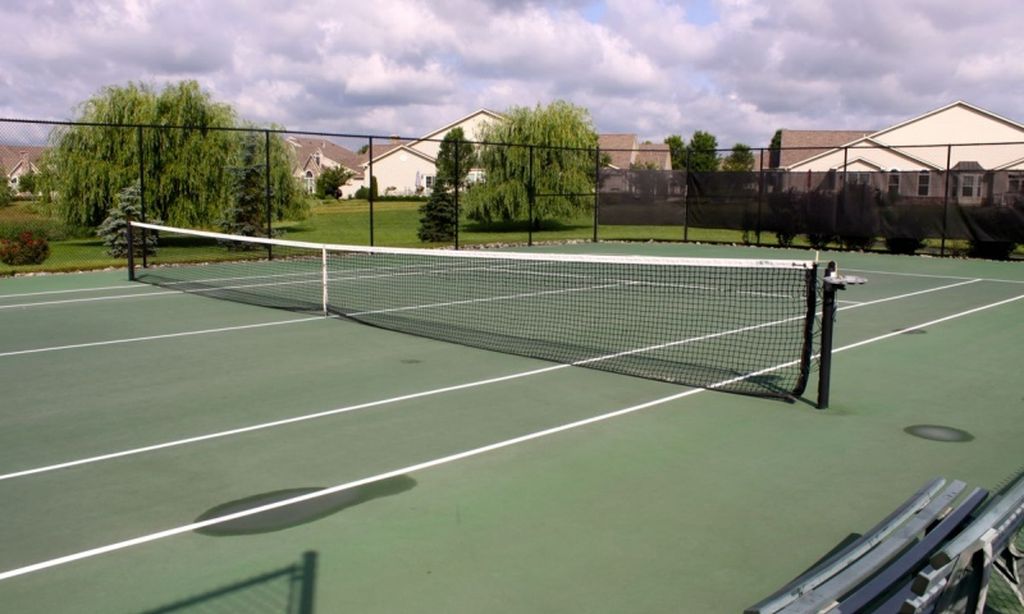 2 Tennis Courts