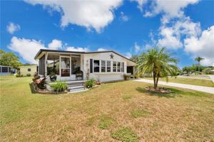 4973 FOXWOOD LAKE DR, LAKELAND, FL