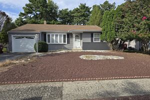 10 LITTLETON RD, TOMS RIVER, NJ