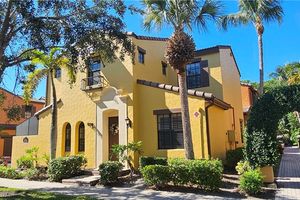 9085 CHULA VISTA ST 10604, NAPLES, FL