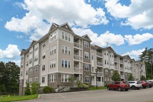 240 MARTINS LNDG APT 201, NORTH READING, MA