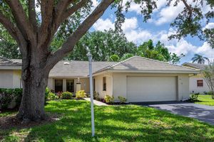 114 SOUTHAMPTON PL 237, VENICE, FL