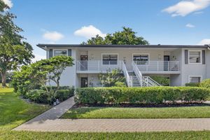 10 SOUTHPORT LN B, BOYNTON BEACH, FL