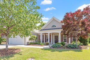 716 ARBOR BROOK DR, CARY, NC