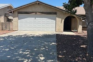 902 TABLA CT, HEMET, CA