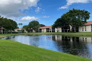 10915 PALM LAKE AVE 102, BOYNTON BEACH, FL