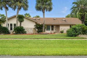905 PELICAN BAY DR, DAYTONA BEACH, FL