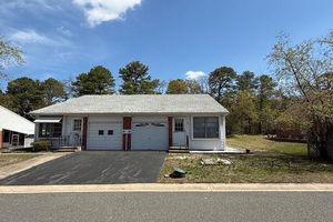 39 INDEPENDENCE PKWY B, WHITING, NJ