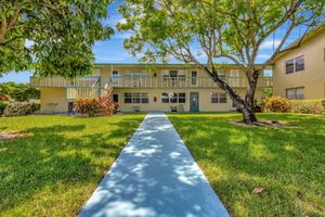 110 DORCHESTER E UNIT E, WEST PALM BEACH, FL