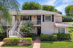 37 STRATFORD LN W C, BOYNTON BEACH, FL