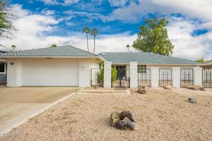 10102 W CONCHO CIR, SUN CITY, AZ