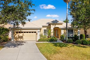 6882 TAILFEATHER WAY, BRADENTON, FL