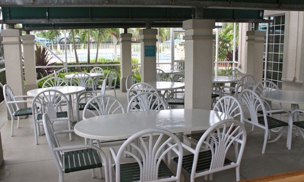 Palm Isles Cafe