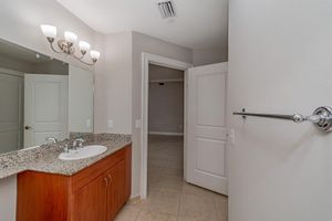 16101 EMERALD ESTATES DR 146, WESTON, FL