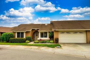 40019 VILLAGE 40, CAMARILLO, CA
