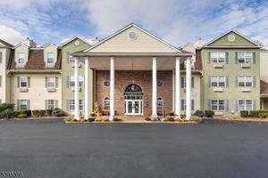 4 RICHMOND RD 216, WEST MILFORD, NJ