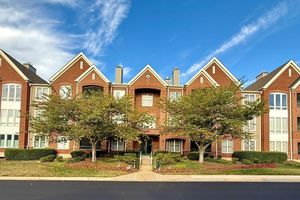 13890 CHELMSFORD DR APT 204, GAINESVILLE, VA