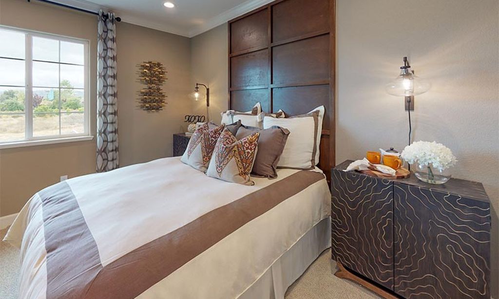 Model Master Bedroom