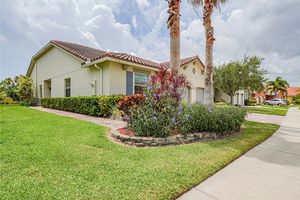 6325 OXFORD CIR UNIT 101A, VERO BEACH, FL