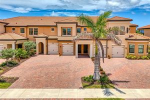 10213 STAGGERBUSH DR UNIT 202, VENICE, FL