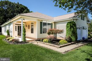 15 SHADY STREAM RD, BARNEGAT, NJ