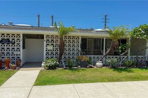 13840 CANOE BROOK DR APT 6H, SEAL BEACH, CA