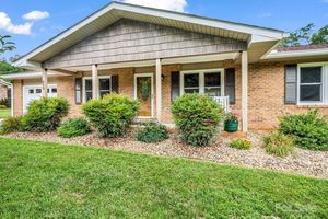 313 RESADA DR, BREVARD, NC