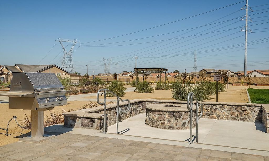 BBQ Area and Fire Pit