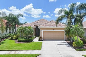 5641 WHISPERING OAKS DR, NORTH PORT, FL