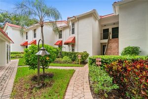613 SERENDIPITY DR # 613, NAPLES, FL