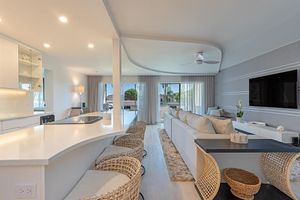 3410 GULF SHORE BLVD 202, NAPLES, FL