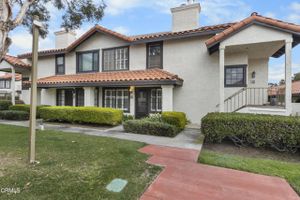 2262 MARTINIQUE LN, OXNARD, CA