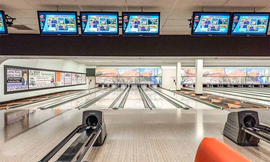 30-Lane Bowling Alley