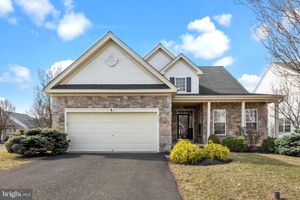651 N SETTLERS CIR, WARRINGTON, PA
