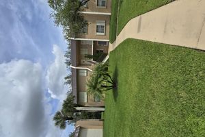 140 LAKE MERYL DR APT 233, WEST PALM BEACH, FL
