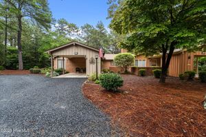 410 TEAKWOOD LN, SOUTHERN PINES, NC
