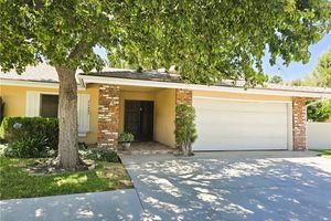 26487 FAIRWAY CIR, NEWHALL, CA