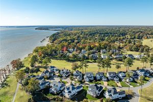 622 DOCK LNDG, WILLIAMSBURG, VA
