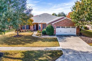 862 CARRINGTON GREENS DR, FRISCO, TX