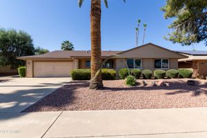 10720 W SARATOGA CIR, SUN CITY, AZ