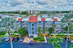 14747 CUMBERLAND DR APT 206, DELRAY BEACH, FL