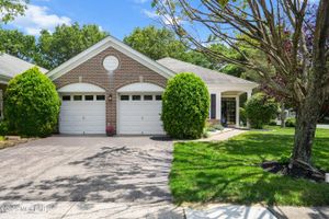 1 SILVERSPRING DR, LAKEWOOD, NJ