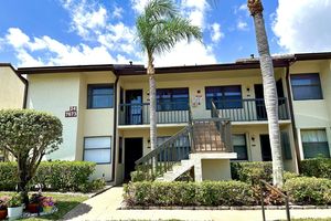 7673 TAHITI LN 102, LAKE WORTH, FL
