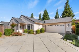 737 YOUNG CT, GALT, CA