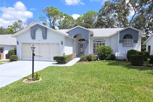 7009 ROLLING GREEN DR, SPRING HILL, FL
