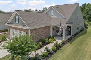 136 ALCOVY CT, GRIFFIN, GA