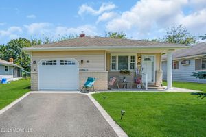 16 GOYAVE ST, TOMS RIVER, NJ