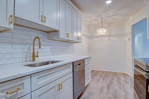 119 AMBERLY DR E, MANALAPAN, NJ