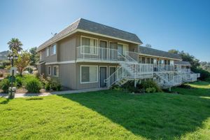 27735 MOUNTAIN MEADOW RD UNIT 19, ESCONDIDO, CA