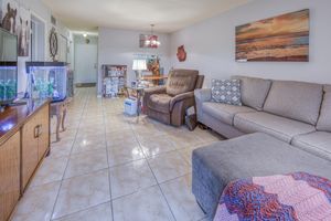 2811 GARDEN DR S APT 104, LAKE WORTH BEACH, FL